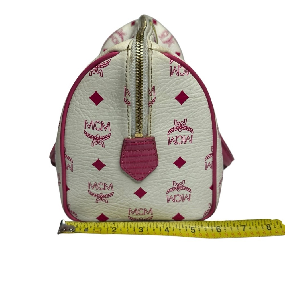 Vintage MCM White and Pink Visetos Leather Lion Boston Bag. - Picture 7 of 11